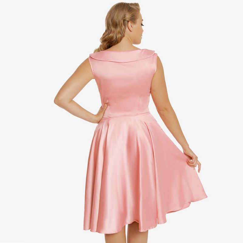 Robe grande taille - robe satinée "Terri Lou" Lindy Bop rose (dos porté)